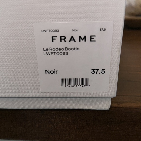 NIB Frame “Le Rodeo” Bootie - Sz 7.5 - Black - Picture 6 of 6